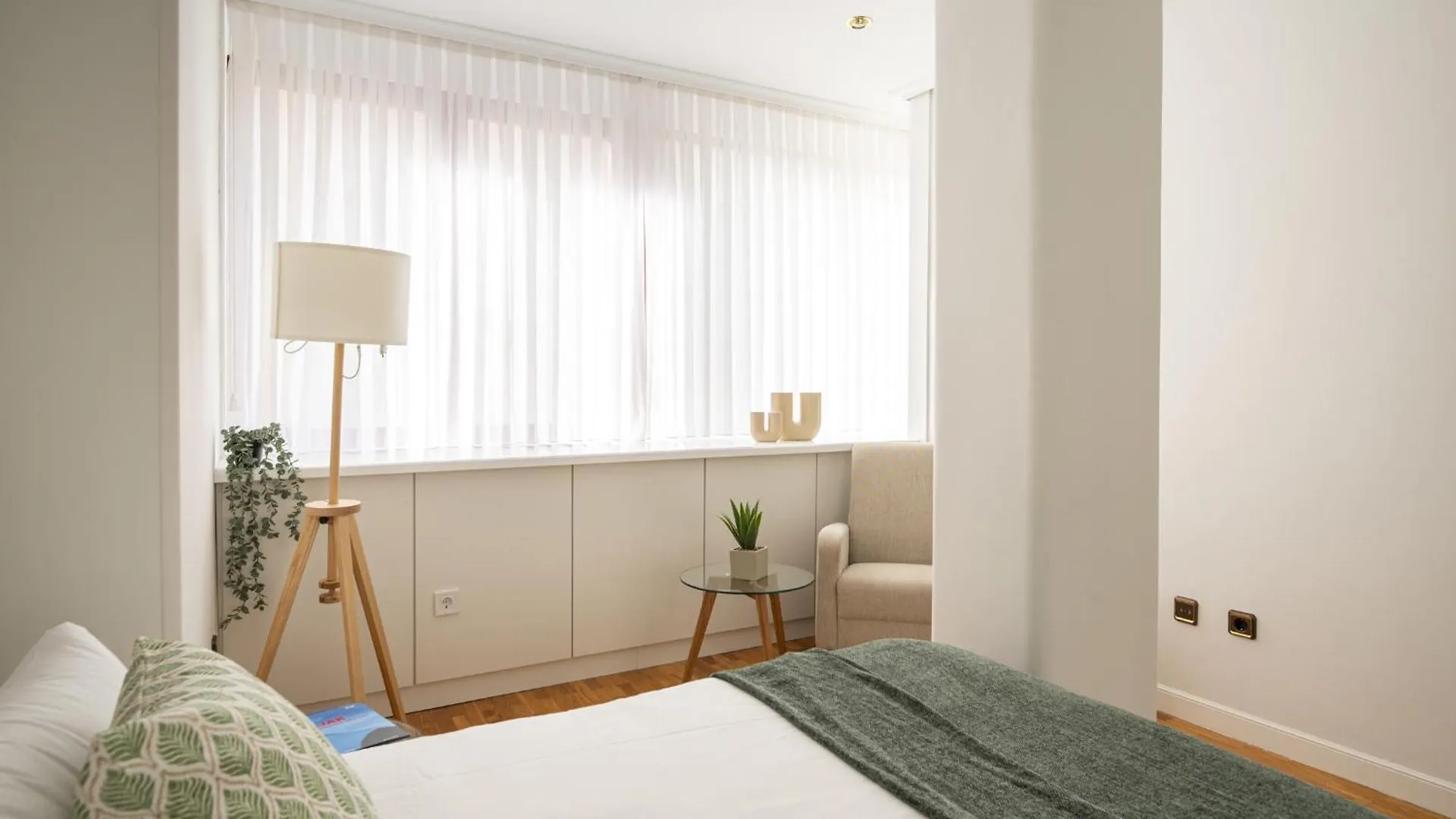 Apartamento Ideal Al Lado De La Catedral Santander 0*,  Spain