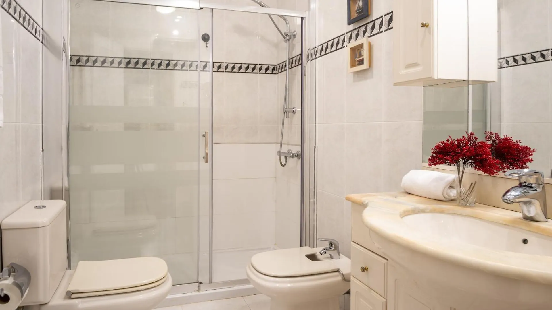 Apartamento Ideal Al Lado De La Catedral Santander 0*,